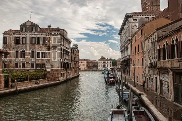 Art Disputes in Venice: Copyright & Artistic License